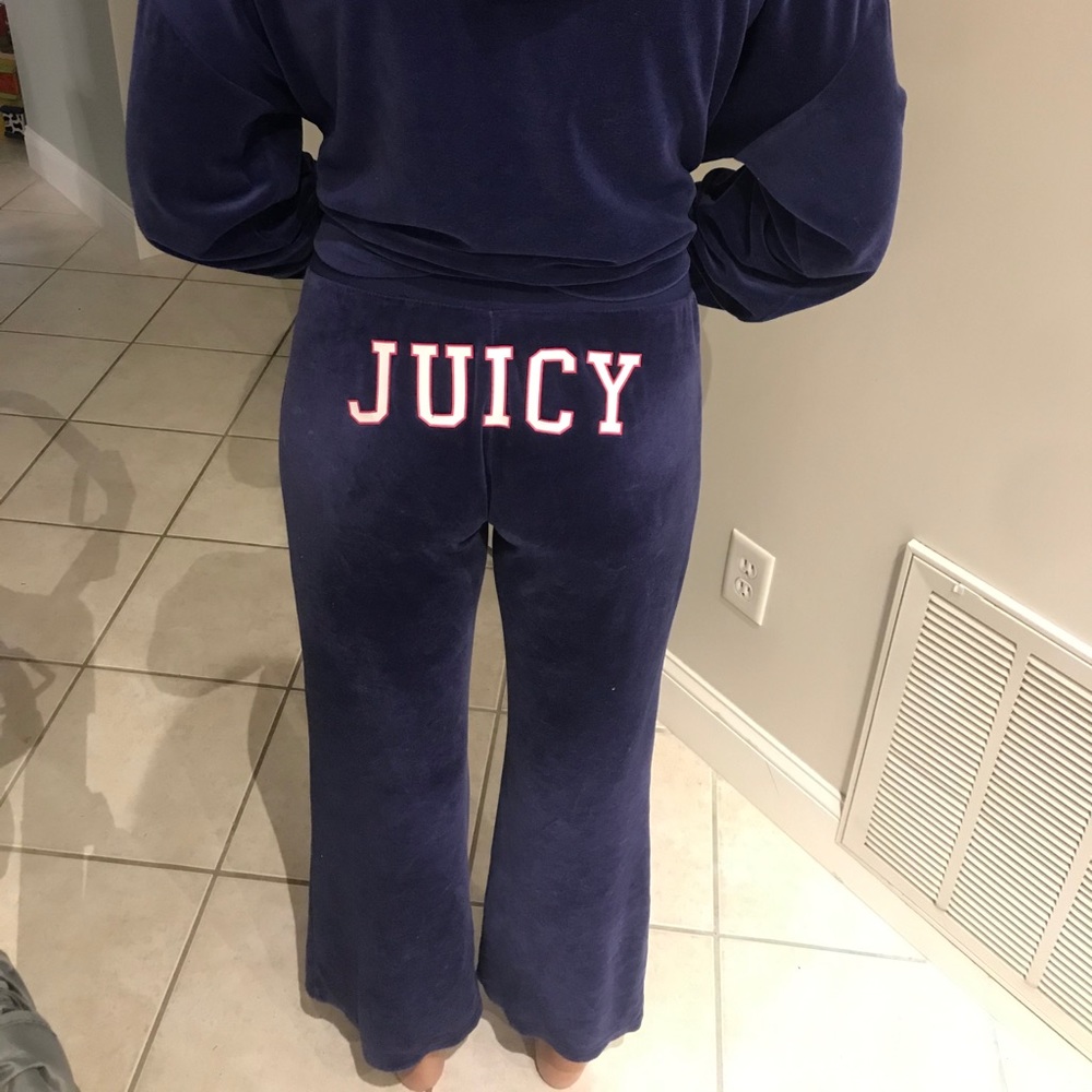 Juicy Couture Sweatsuit With Juicy on Butt